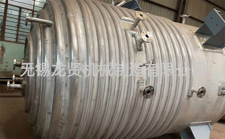 選擇半圓管生產廠家需考慮什么？